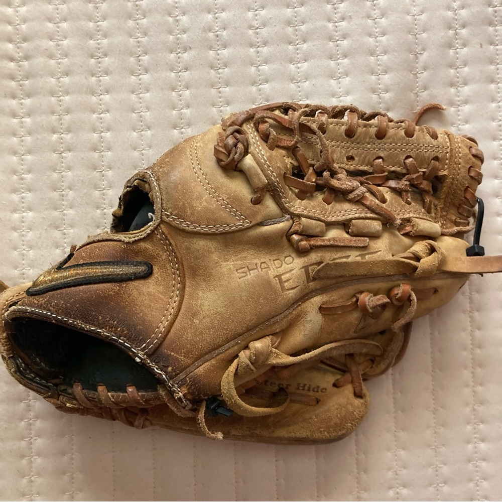 Nike Shado Edge Brown Leather Baseball Glove Right Handed RH